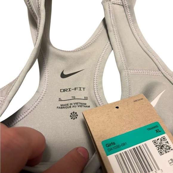 NWT Nike Girls Racerback Gray Sports Bra- Size XL - Picture 3 of 4